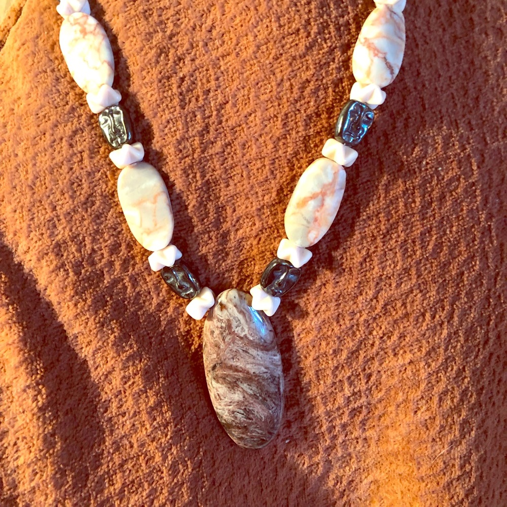 Unique stone pendant necklace